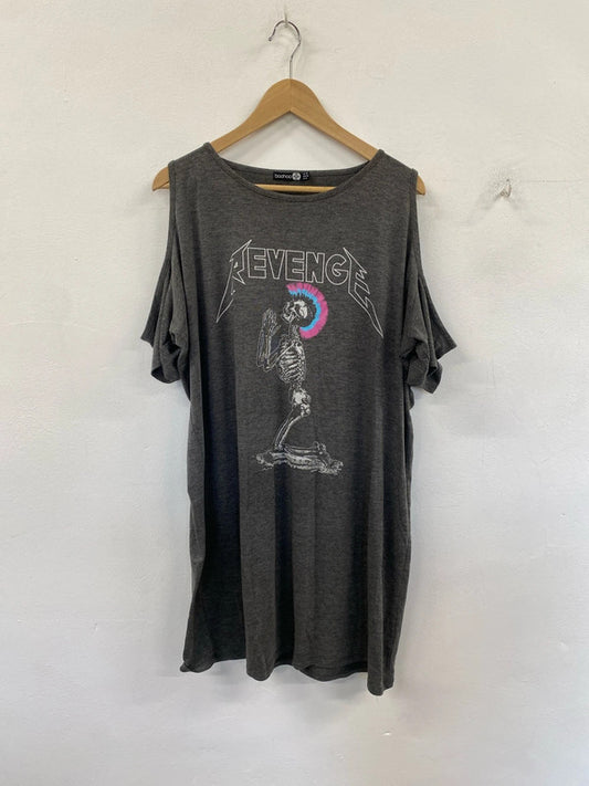 Fabulous Boohoo T shirt dress with shoulder cutouts uk 18 NC001