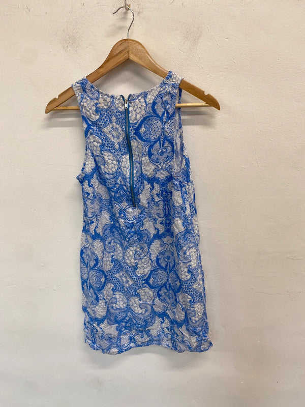 Lovely sunny girl mini blue white pattern dress UK 12 MS002