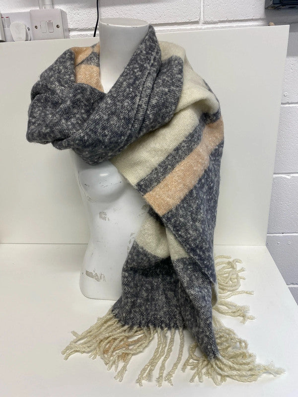 Fabulous River Island peach cream scarf One size KM004