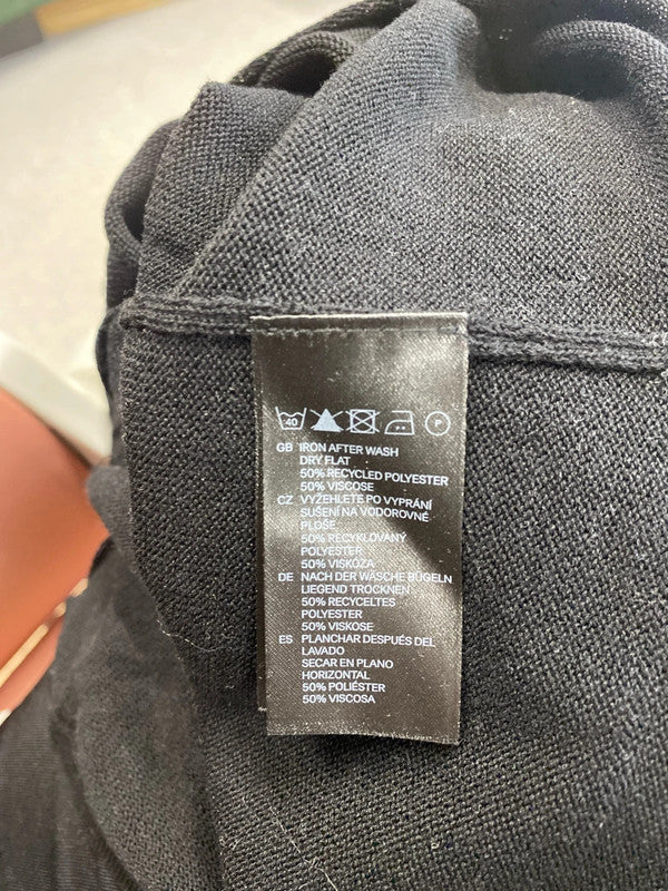 Lovely H&M black v neck longline jumper UK L KM003