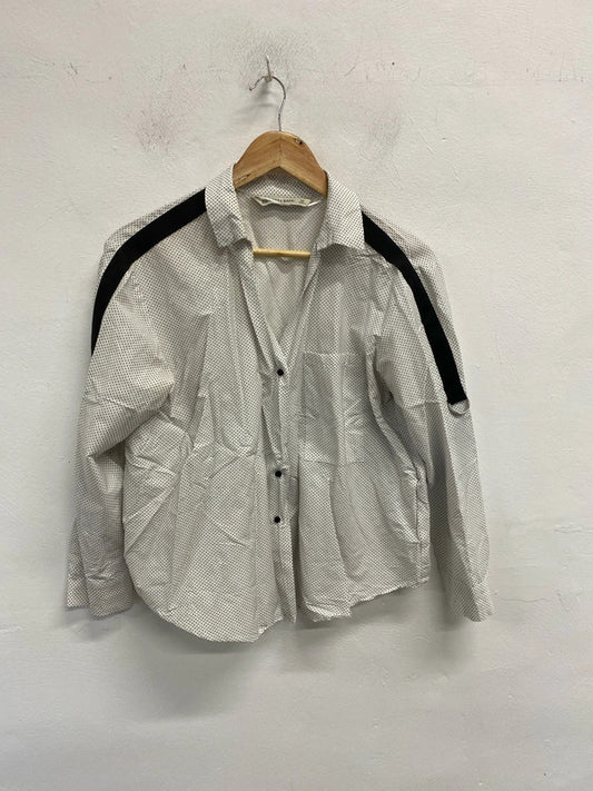 Stunning zara white black spotted shirt UK M JB001