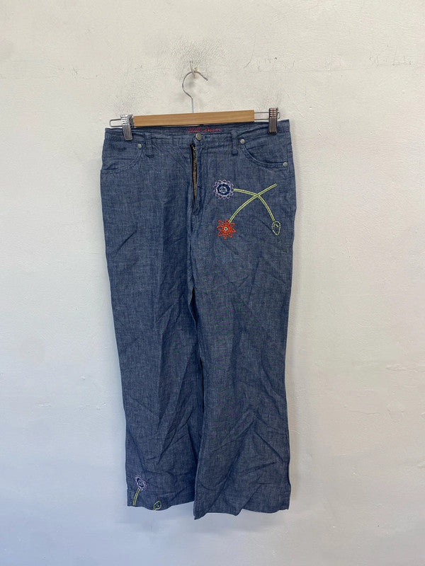 Stunning chilli pepper cropped embroidered trousers lightweight Uk 10 AG005