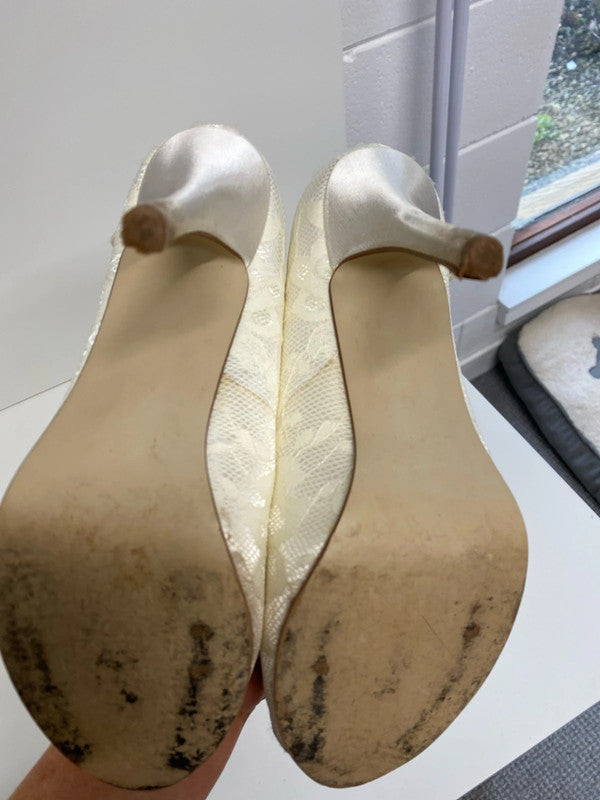 Fabulous Rainbow Cream Lace Heels event occasion UK6 KM004