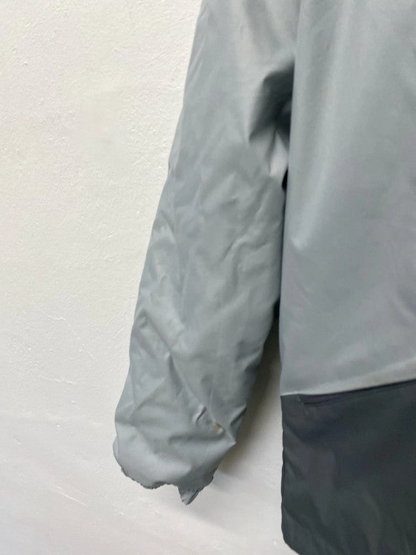 Fabulous girls Wedze winter coat age 12 grey & pink JB001