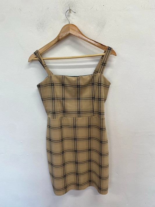 Stunning I saw it first checkered beige mini dress UK 12 PJ001