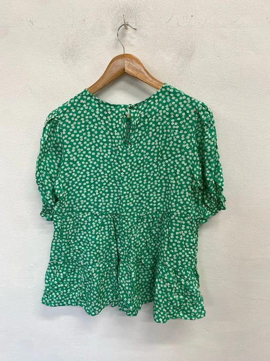 Lovely new look green white floral blouse UK 14 NN001