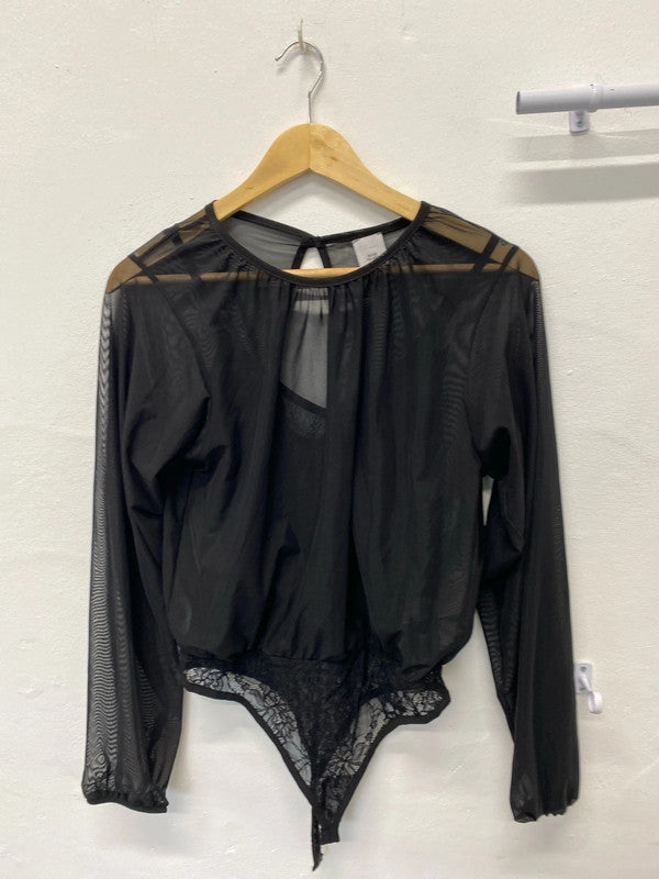 Fabulous semi sheer bodysuit lace with sheer overlay Uk12 JB001