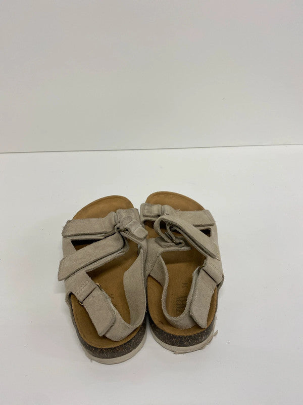 Fabulous Taupe kids sandals summer perfect age Uk2 EUR 34 KS002