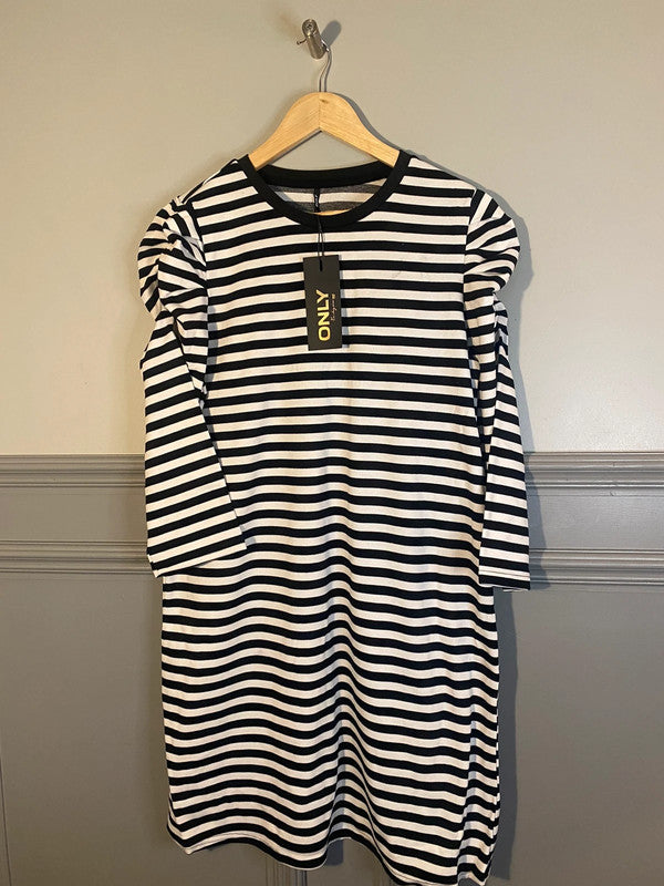 ONLY fabulous black & White striped Dress UkM New LB001