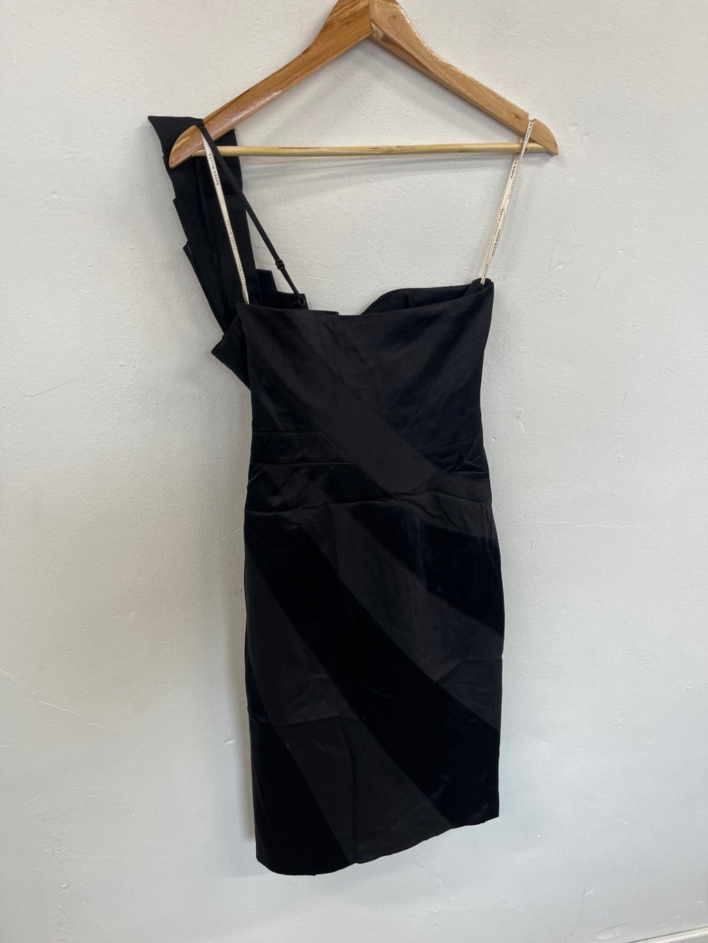 Stunning Karen Millen Y2K classic evening Dress Uk10 Black KS544