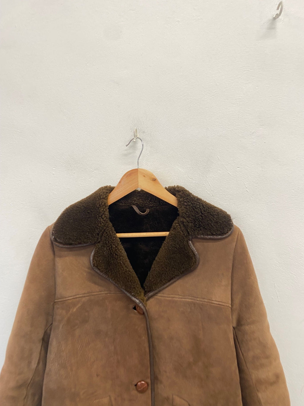 Stunning vintage Richard draper Longline jacket UK 16 Brown sheepskin KR559