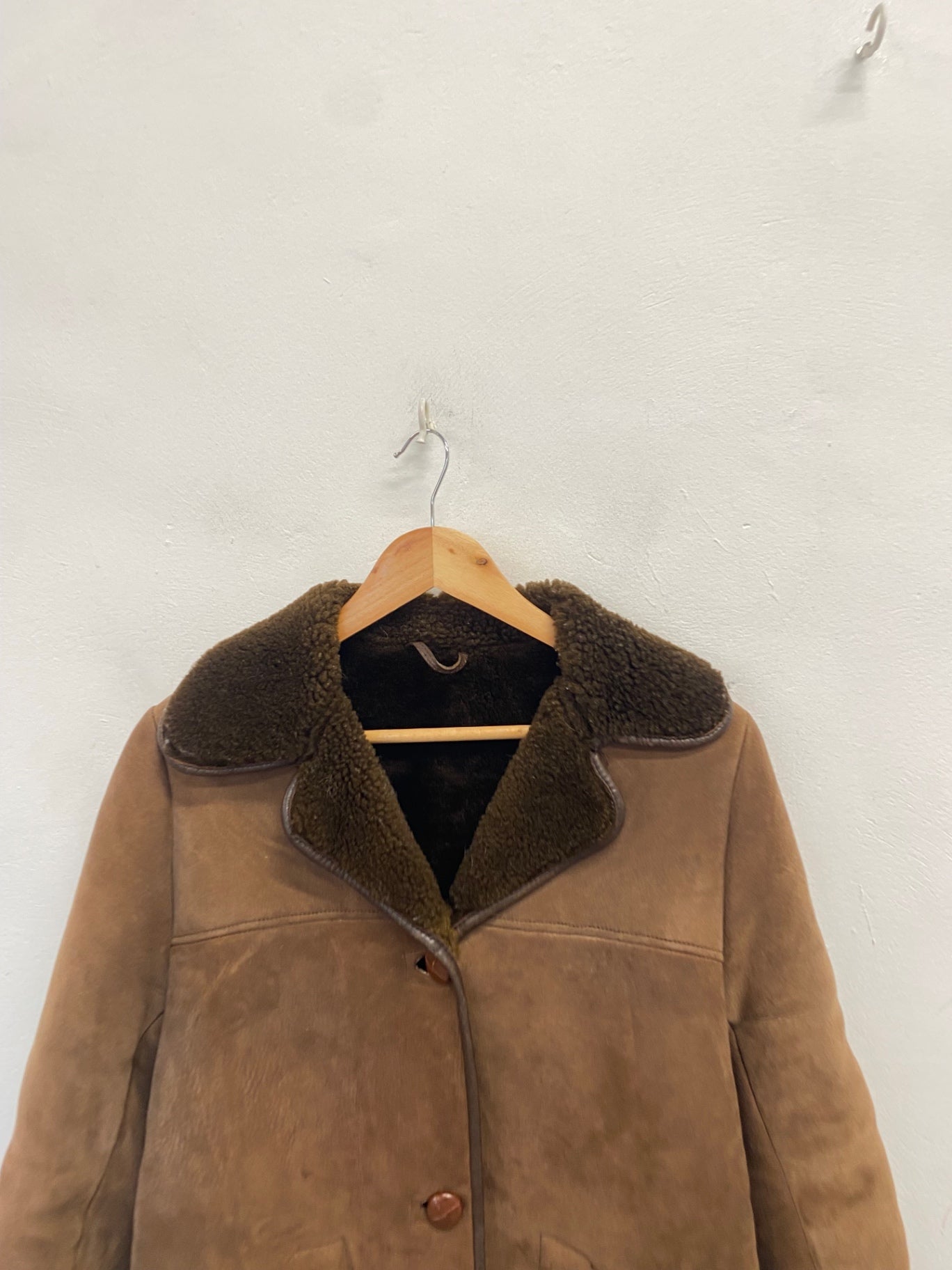Stunning vintage Richard draper Longline jacket UK 16 Brown sheepskin KR559