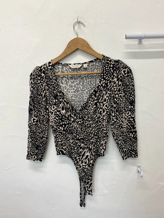 Fabulous Miss Selfridge Black & cream bodysuit UK6 animal print HDR01