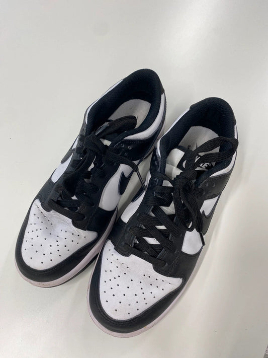 Lovely Nike dunk pandas low black white UK 4 YTH01
