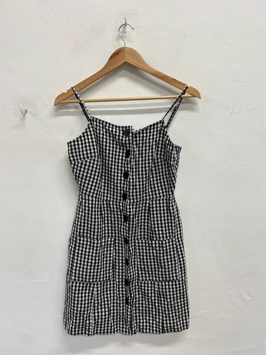 Fabulous asos design black white picnic checked mini dress UK 6 KM004