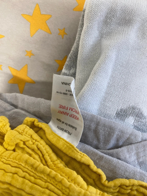 Fabulous Baby bundle sleep Gro bags muslins etc #30 AL002