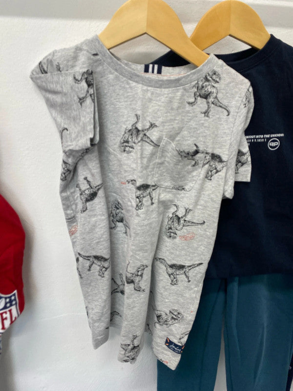 Fab boys bundle pyjamas & chill bundle age 7-9 M&S F&F #56 LD003