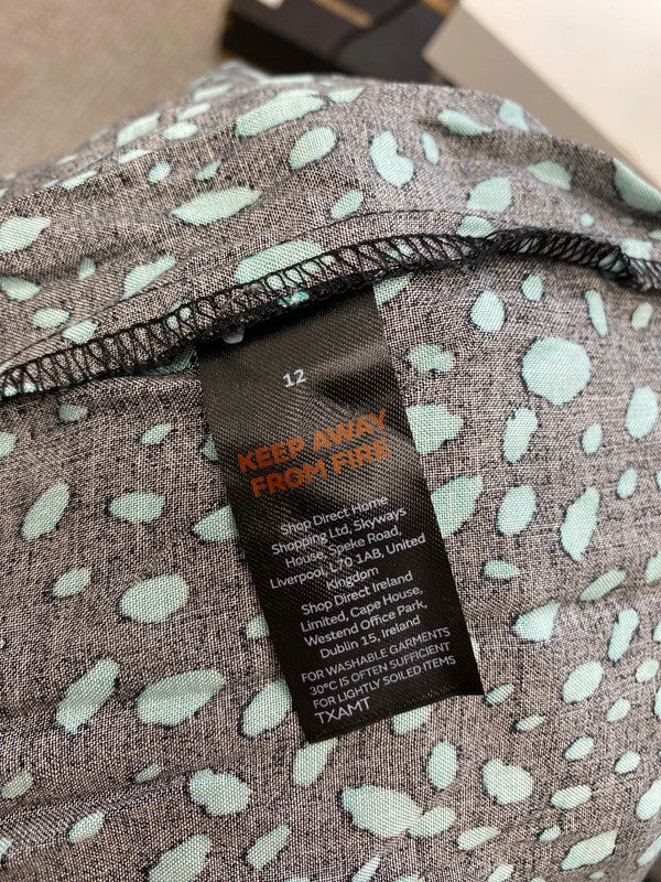 Lovely very black blue spotted frill blouse UK 12 NN001