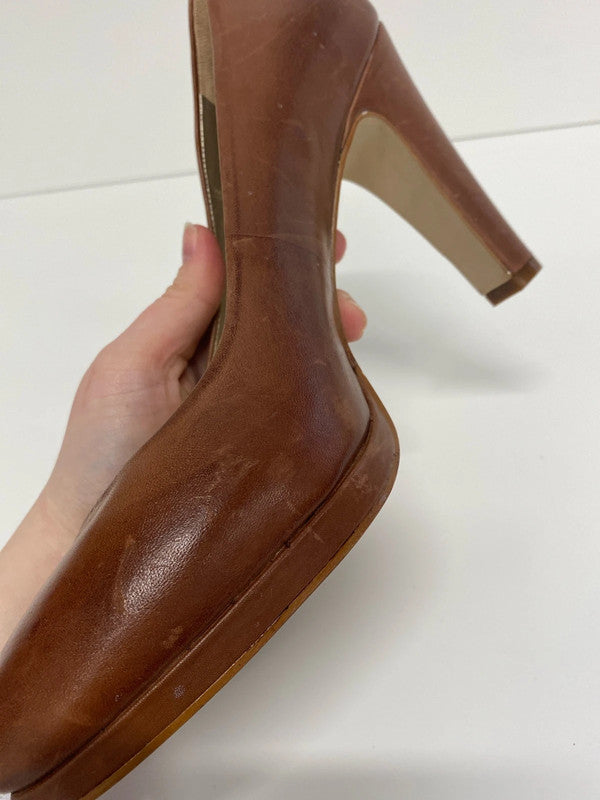 Phase Eight Stylish Tan Leather Court Shoe UK 7 KM005