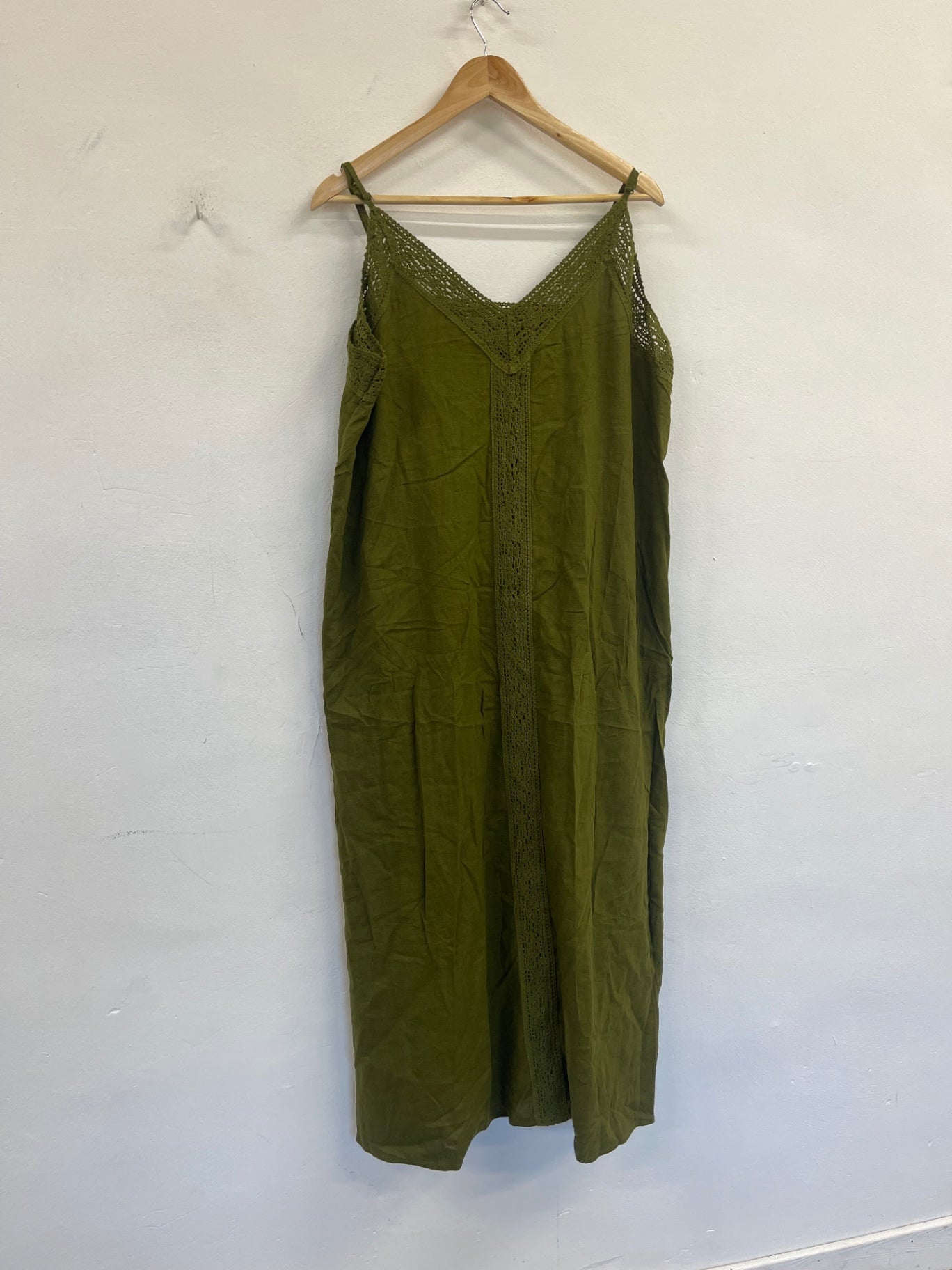 Fabulous M&S Dress UK18 Olive Green floaty line blend boho RM531