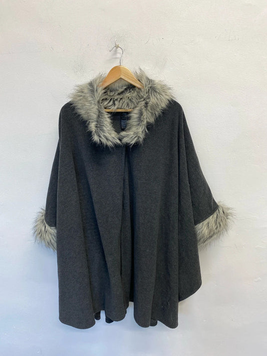 Fabulous M&S faux fur lined super soft poncho One Size JR001