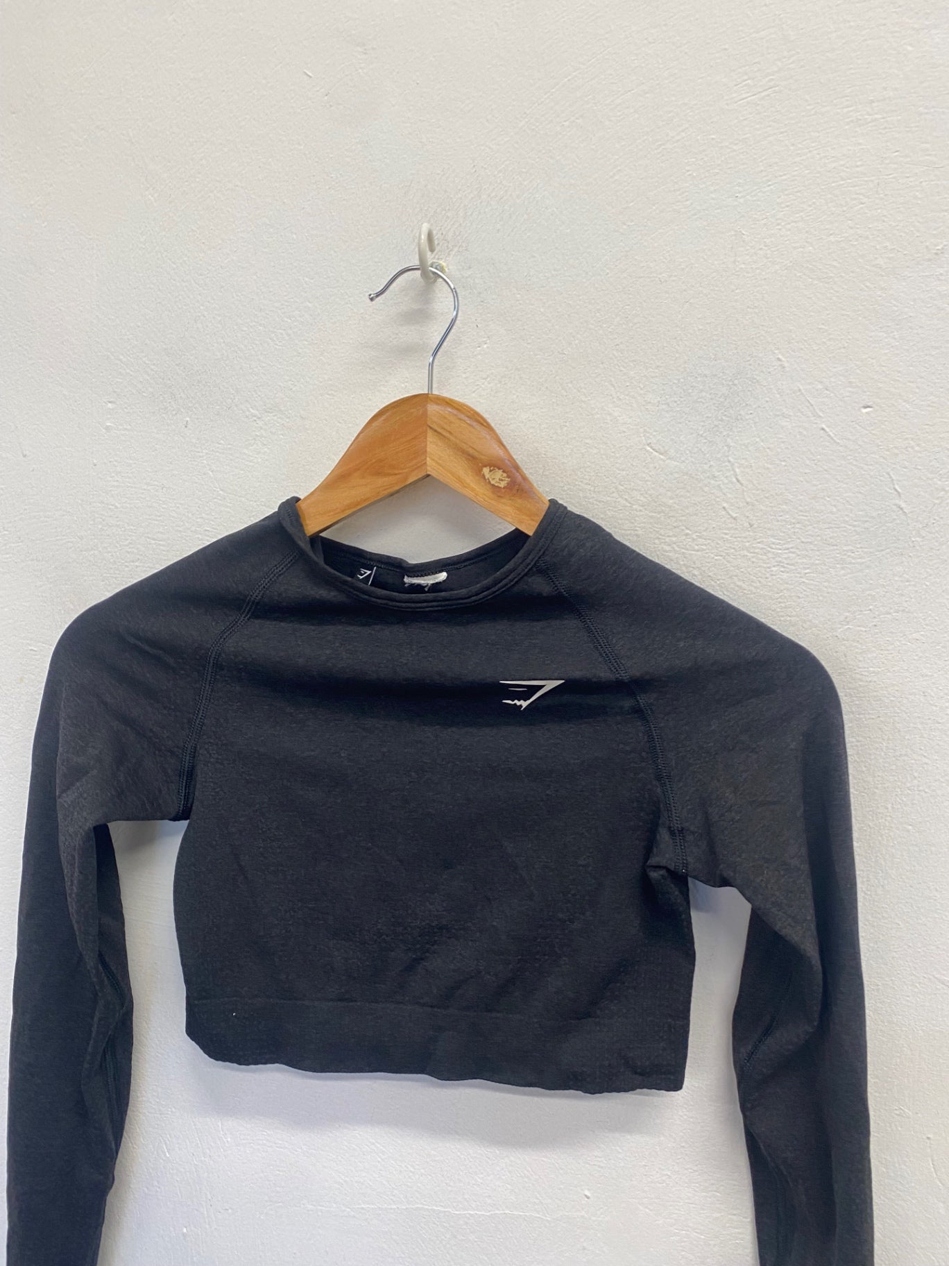Fabulous Gymshark Long sleeve top UK 8 Charcoal Grey SA514