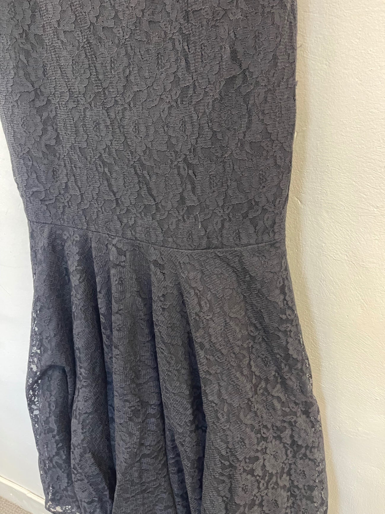 Fabulous Lipsy Vip fishtail evening Party Dress UK18 Black lace RM531