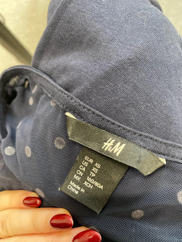 Lovely h&m navy mesh sleeve spotted top UK xs MM005