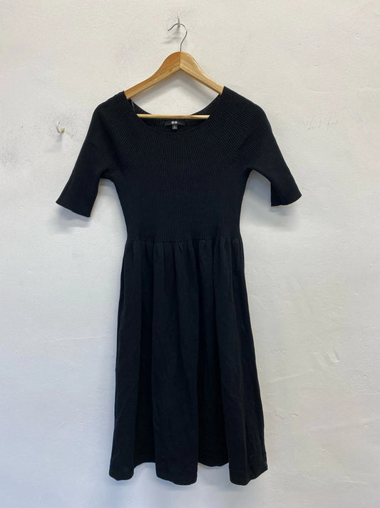 Fabulous Uniqlo stunning black fit & fare dress midi UkM JR001