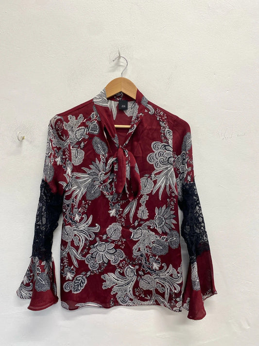 Lovely river island pussy bow red white pattern lace sleeve blouse UK S KM004