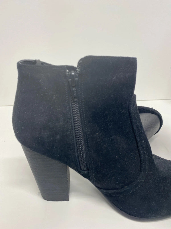 Fabulous Black Suede block heel ankle boots H&M KM003