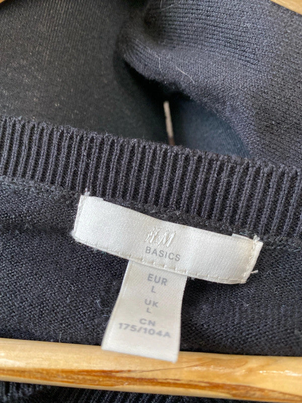 Fabulous black V Neck soft fine knit jumper wardrobe staple KM003