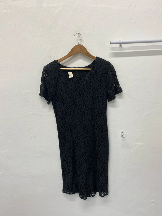 Fabulous lace fit & flare dress vintage 1990’s Uk12 black party MM005