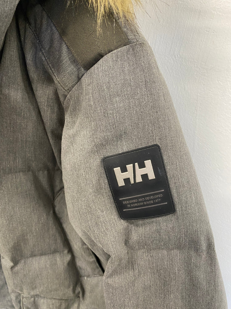 Super cosy Helly Hansen grey longline puffer jacket M Faux fur trim RF001