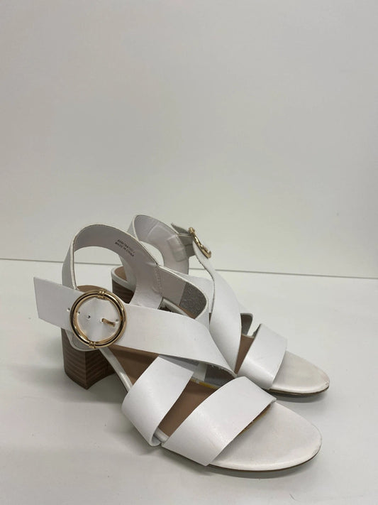Classic mid block heel white summer sandal Uk5 LB005