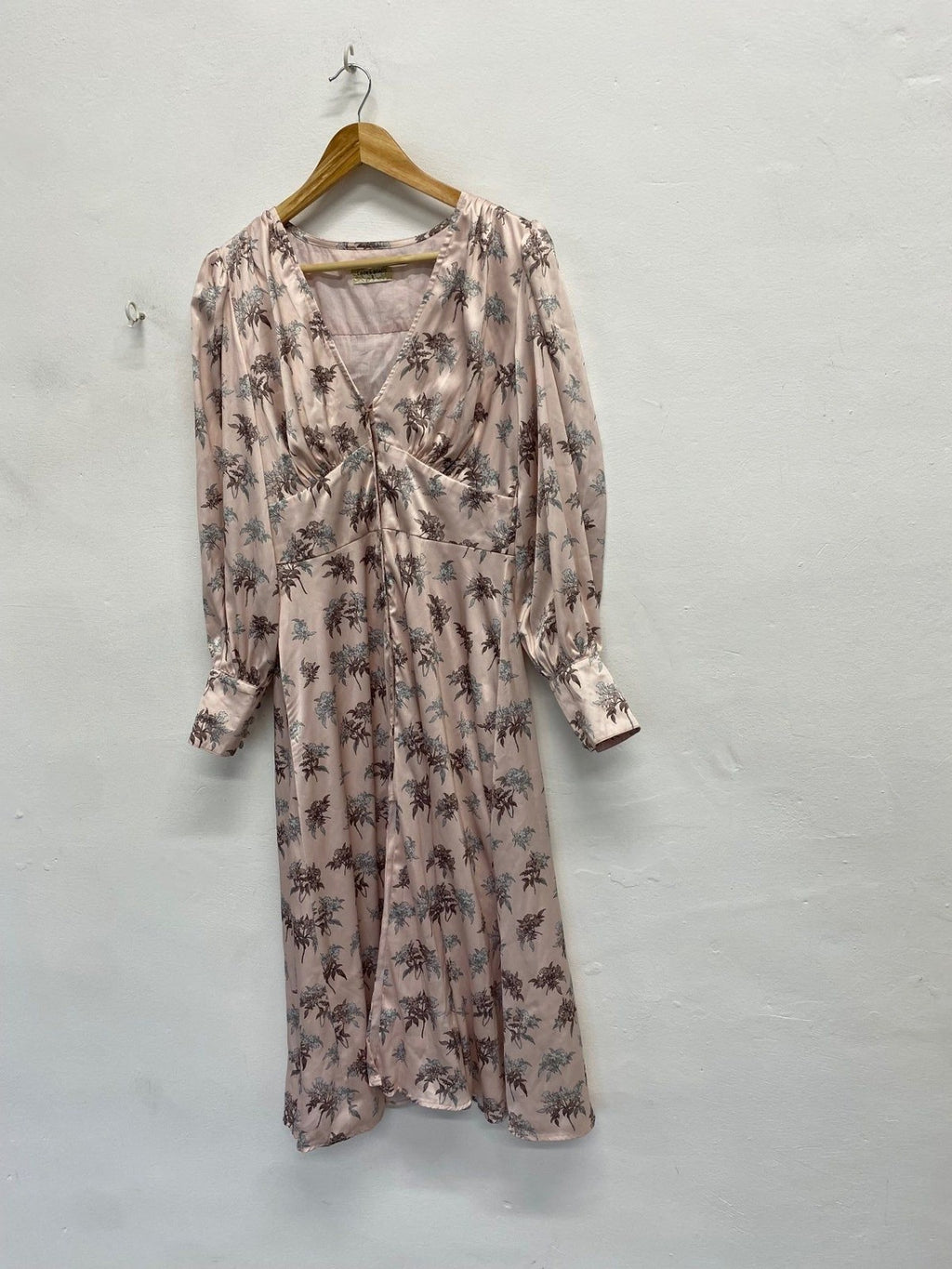 Stunning Lace & Beads satin Midi Dress UK 8 Blush pink floral RG020