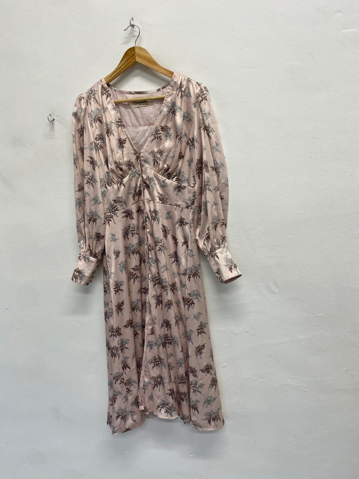 Stunning Lace & Beads satin Midi Dress UK 8 Blush pink floral RG020