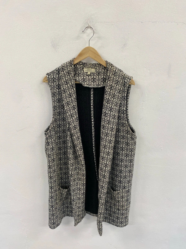 Fabulous Papaya weekend geometric pattern waterfall front cardigan gilet 18 CR002