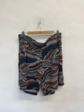 Lovely Shein blue red pattern floaty shorts UK 20 YM001