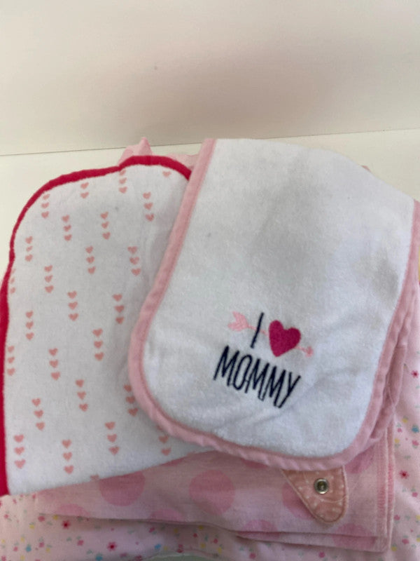 Fabulous Bundle of Baby blankets & bath care bibs etc John Lewis F&F #16 AL002