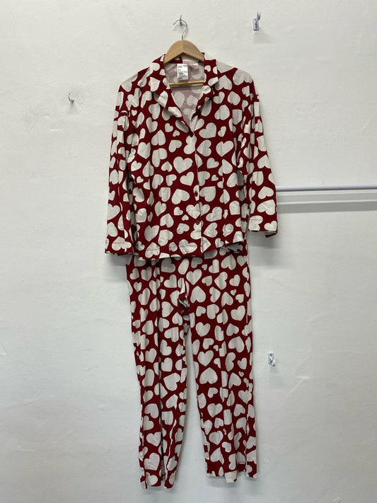 Fabulous pure cotton Cherry Red & White Heart pyjamas Uk14/16 KM003