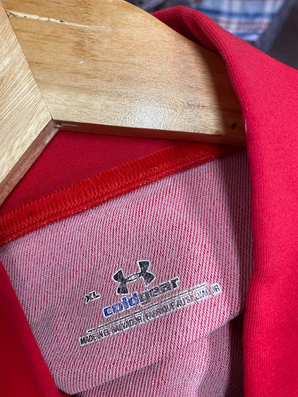 Classic men’s Underarmour Red high neck cold gear top UkXL LD003
