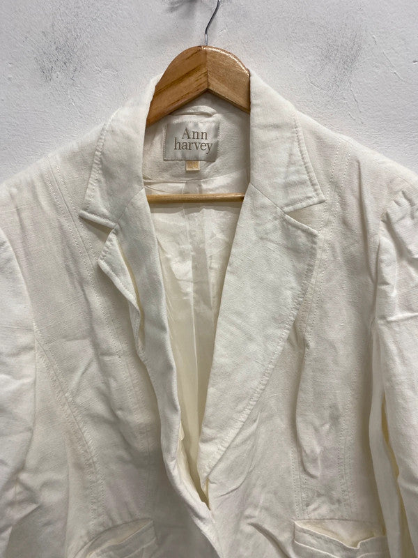 Lovely Ann Harvey ivory white blazer formal UK 22 JW002