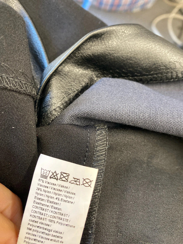 Lovely River Island Pencil skirt faux leather Uk10 MB001