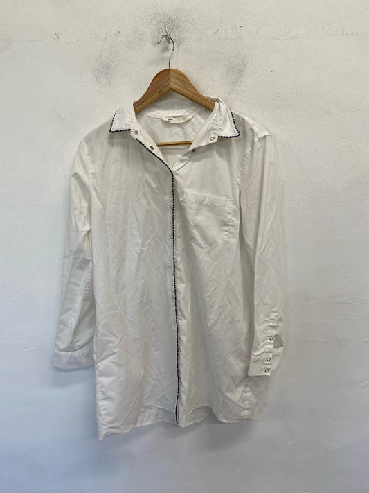 Lovely Zara denim white black trim shirt UK L JB001