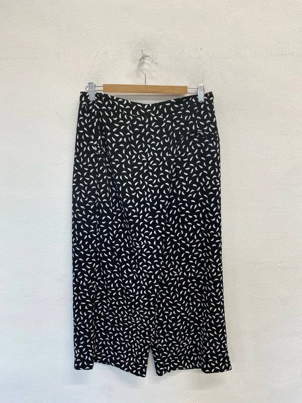 Stunning monki black white pattern wide leg trousers cropped UK 12 ED001