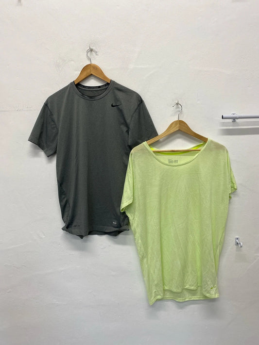Fabulous duo of Gym T shirts Nike oversized Uk14 #19 NN001