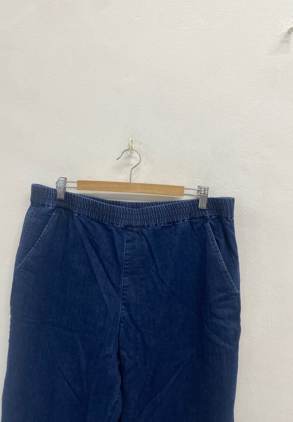 Stunning Wyse of London Wide Leg cropped Jeans UK 16 Navy Blue FM547