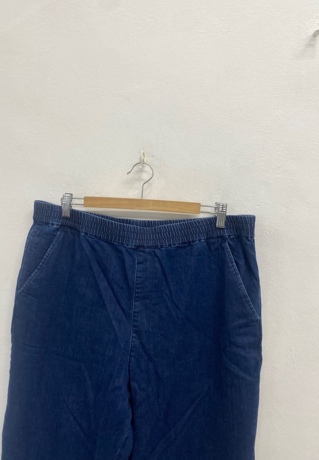Stunning Wyse of London Wide Leg cropped Jeans UK 16 Navy Blue FM547