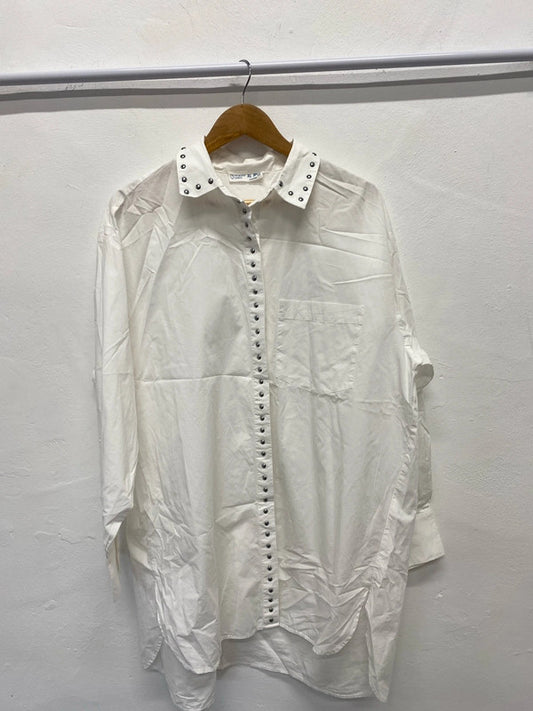 Fabulous Bright white studded Primark western oversized shirt Uk14/16 CR002